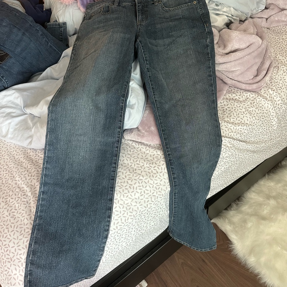 ALFRED SUNG Women's Straight Leg Jeans in Denim Blue